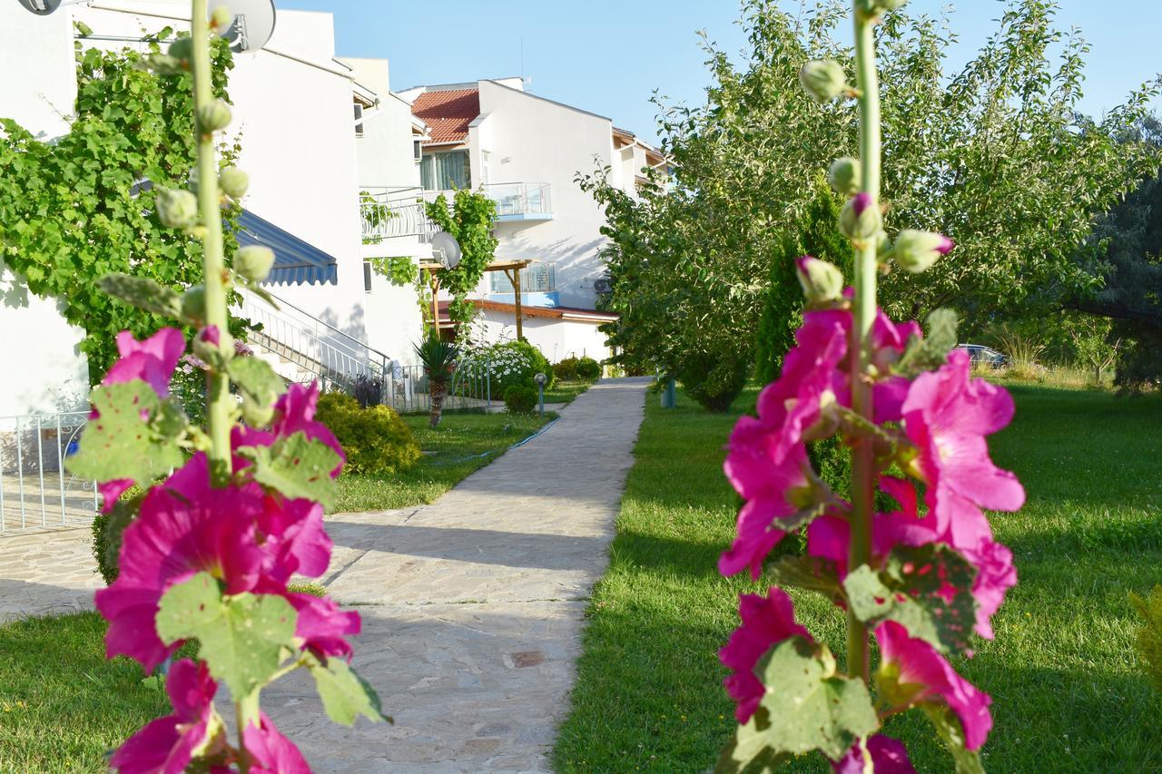 Nushev Hotel Szveti Vlasz Kültér fotó